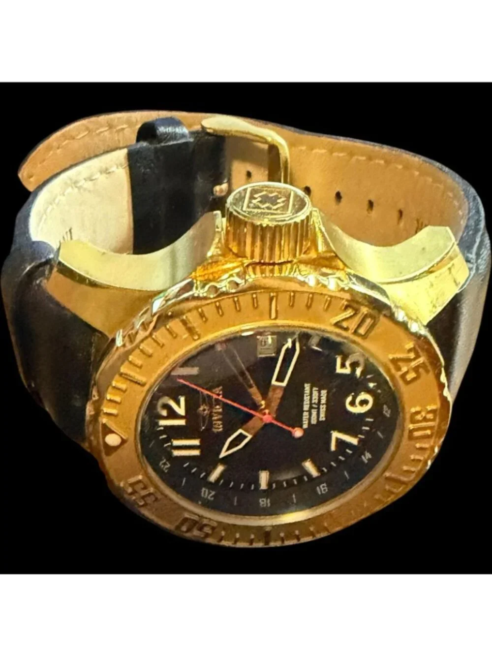 Invicta elegant gold